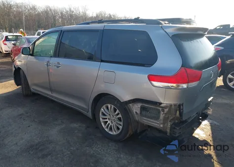 2012 Toyota Sienna Xle V6 8 Passenger из США, поврежденный, VIN 5TDYK3DC2CS253938